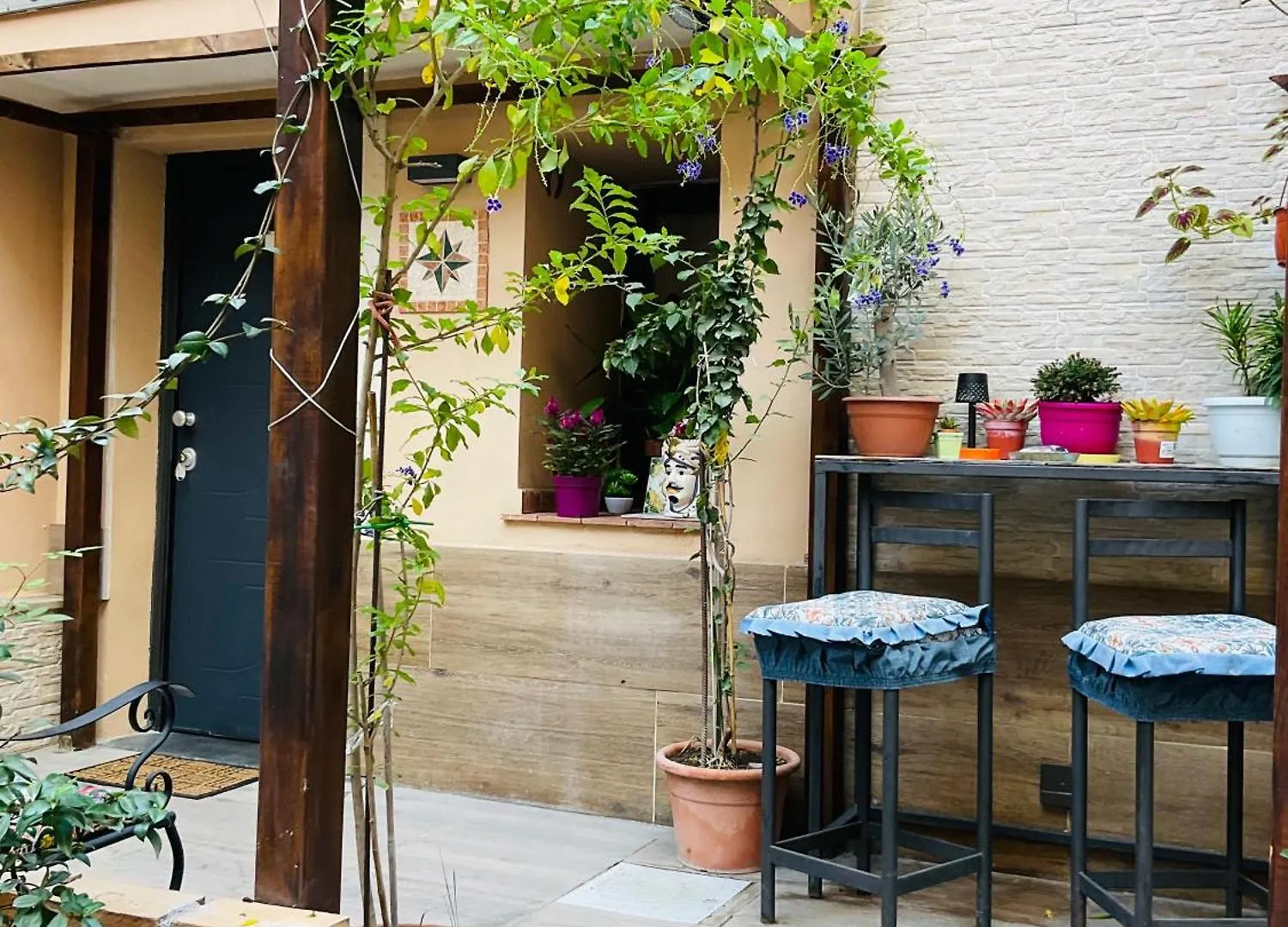 Gasthof Mizzicahome Solemare Catania Italien