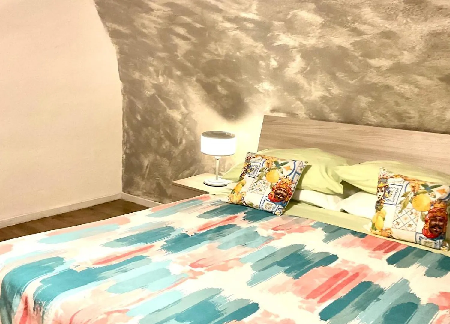 Guest house Mizzicahome Solemare Catania
